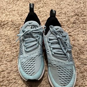 Blue with pink air cushion Nike air max 270